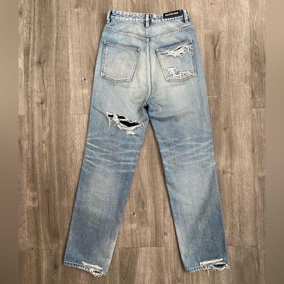BALENCIAGA Demna Gvasalia Distressed Boyfriend Jeans - Picture 2 of 5